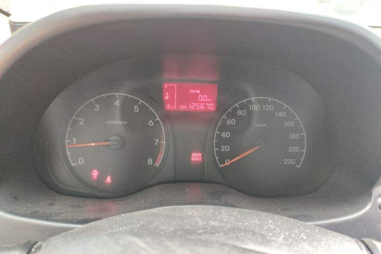 Used Hyundai Verna (older generation) 2014 1.4L Manual Smart GLS Trim Instrument Cluster