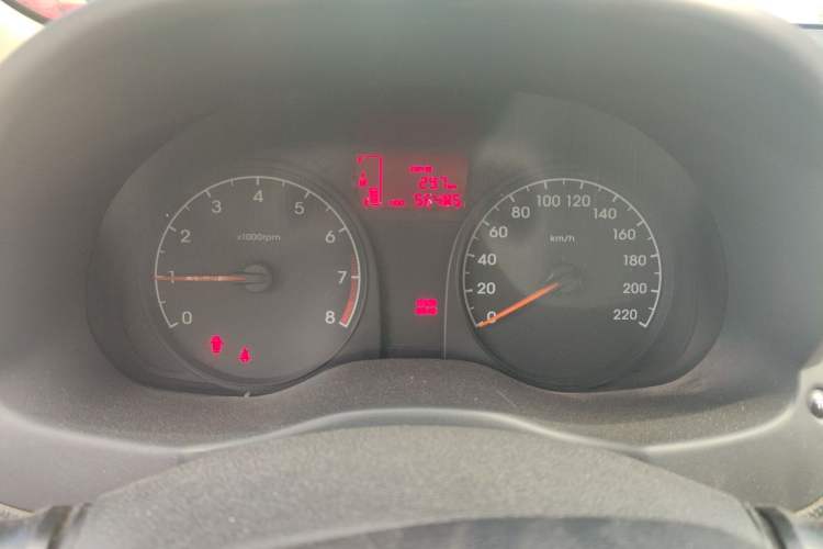 Used Hyundai Verna (older generation) 2014 1.4L Manual Smart GLS Trim Instrument Cluster