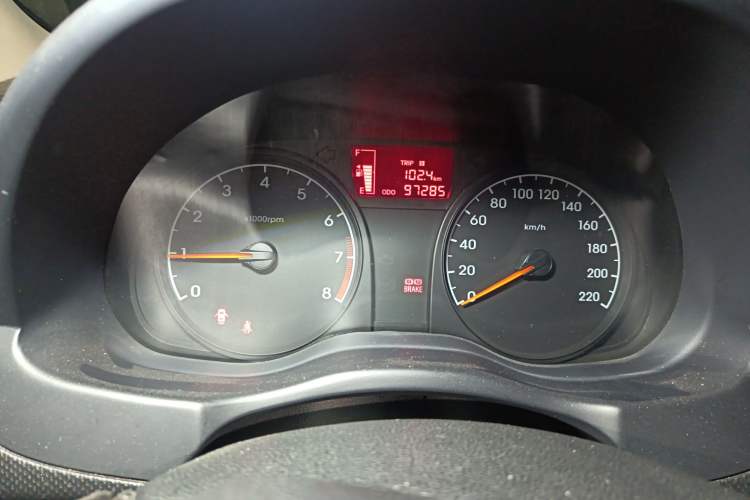 Used Hyundai Verna (older generation) 2014 1.4L Manual Smart GLS Trim Instrument Cluster