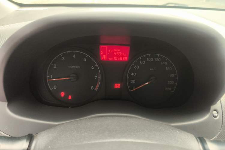 Used Hyundai Verna (older generation) 2014 1.4L Automatic Smart GLS Instrument Cluster