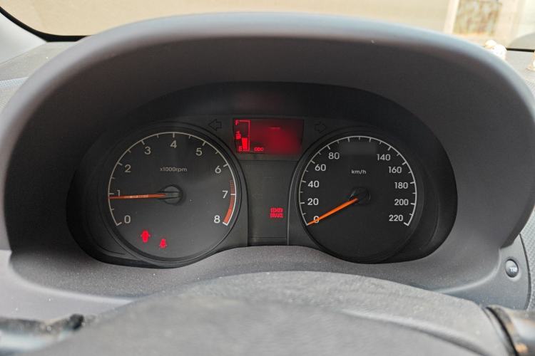 Used Hyundai Verna (older generation) 2014 1.4L Automatic Smart GLS Instrument Cluster