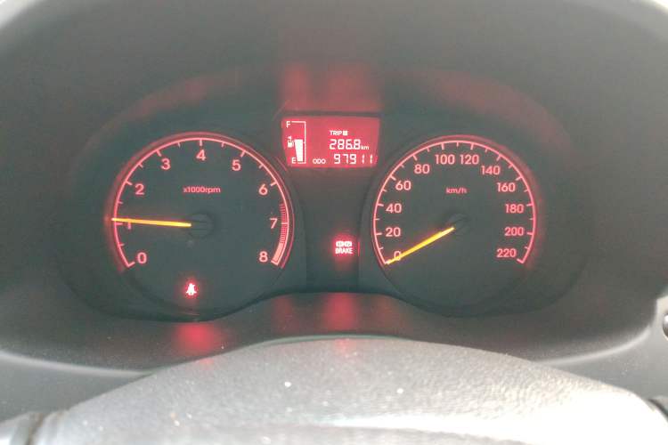 Used Hyundai Verna (older generation) 2014 1.4L Manual Smart GLS Trim Instrument Cluster