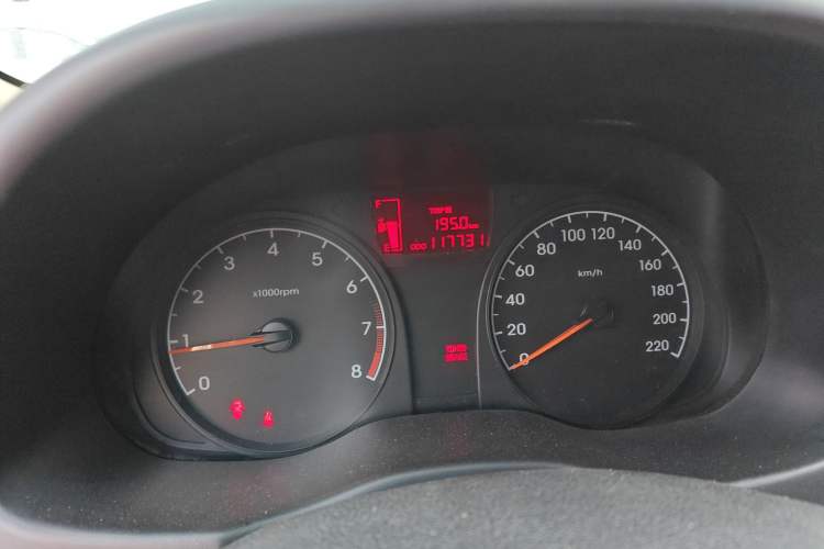 Used Hyundai Verna (older generation) 2014 1.4L Manual Smart GLS Trim Instrument Cluster
