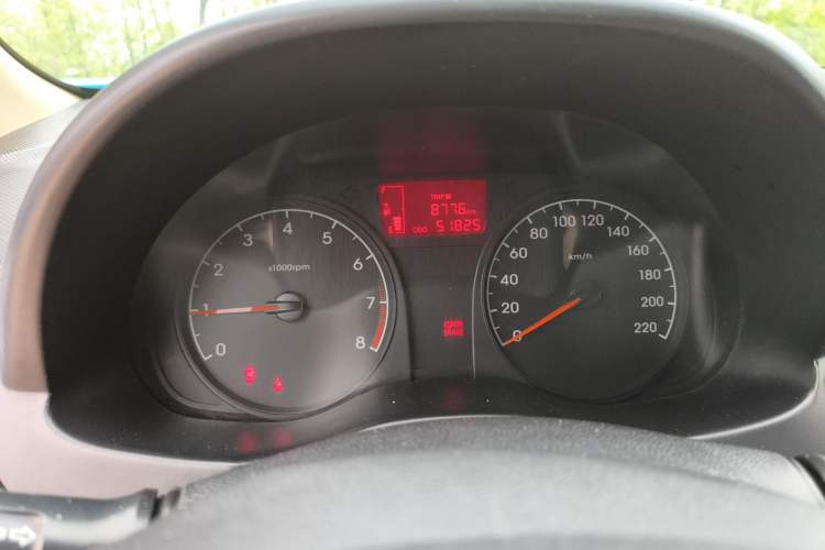 Used Hyundai Verna (older generation) 2014 1.4L Manual Smart GLS Trim Instrument Cluster
