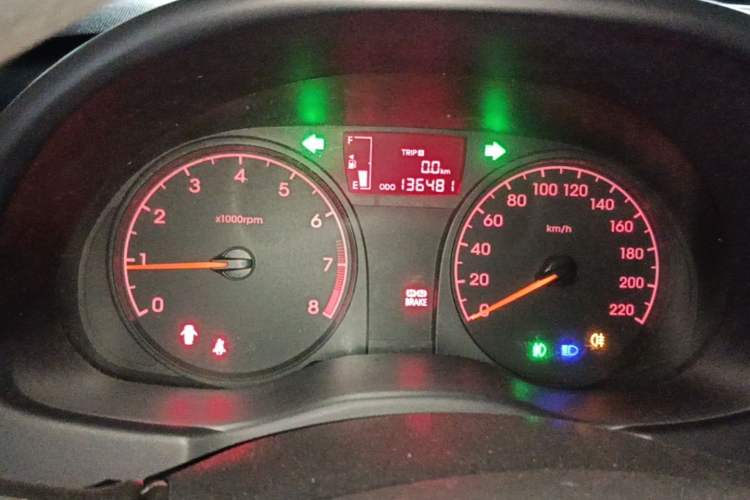 Used Hyundai Verna (older generation) 2014 1.4L Manual Smart GLS Trim Instrument Cluster