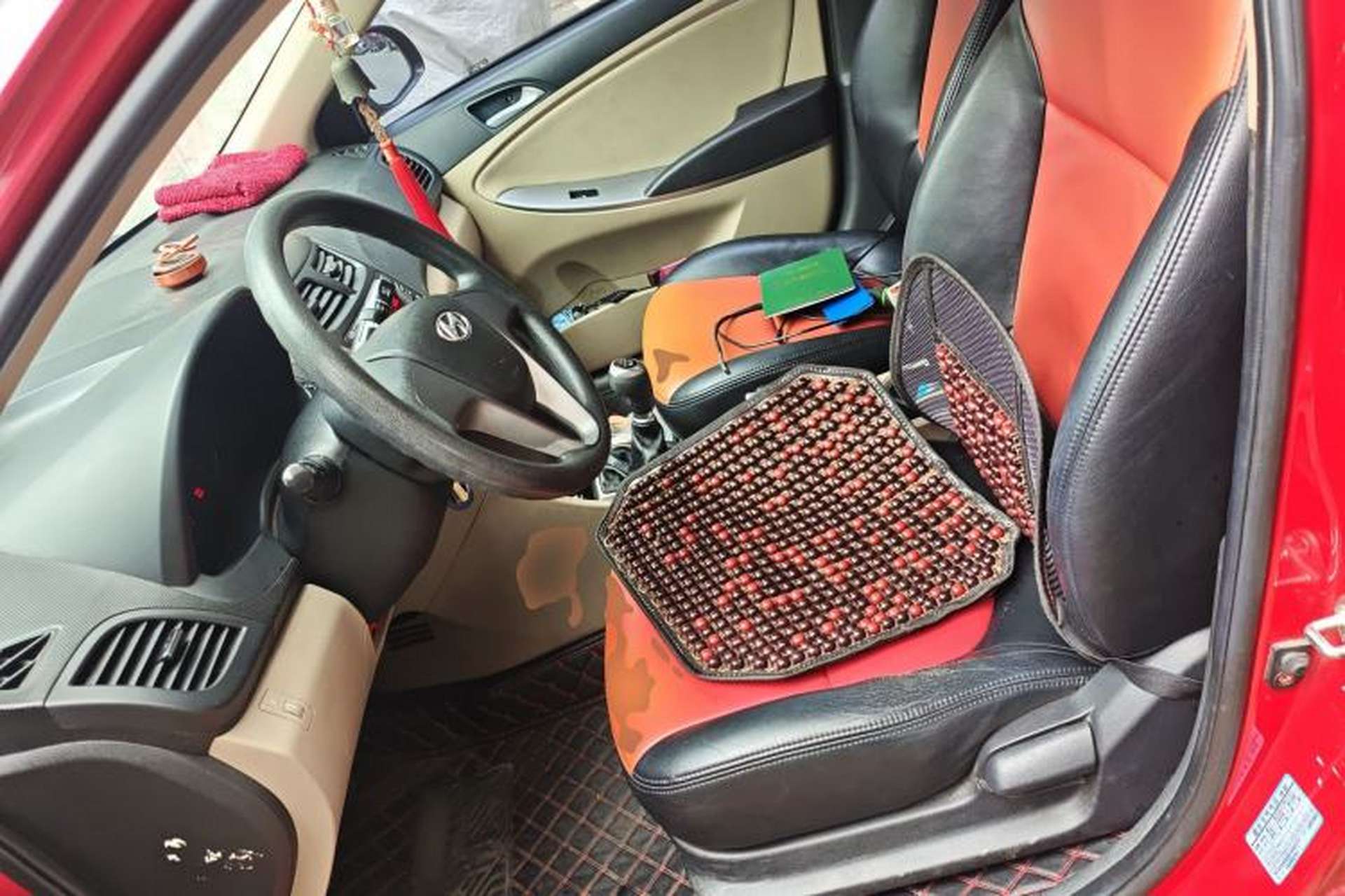 Used Hyundai Verna (older generation) 2014 1.4L Manual Fashion GS Model Left Front Seat