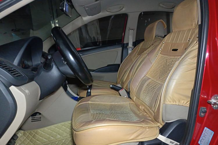 Used Hyundai Verna (older generation) 2014 1.4L Manual Smart GLS Trim Left Front Seat