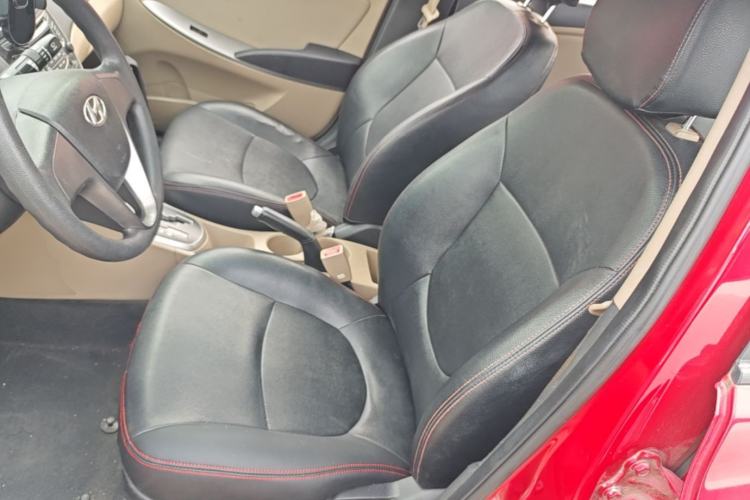 Used Hyundai Verna (older generation) 2014 1.4L Automatic Smart GLS Left Front Seat