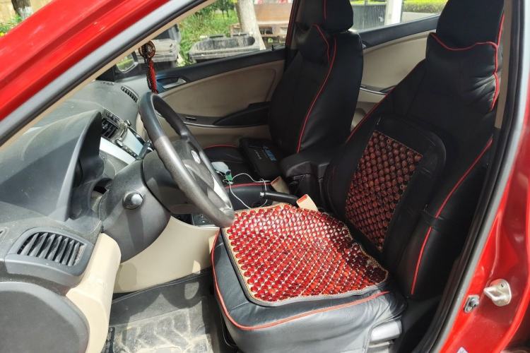 Used Hyundai Verna (older generation) 2014 1.4L Automatic Smart GLS Left Front Seat