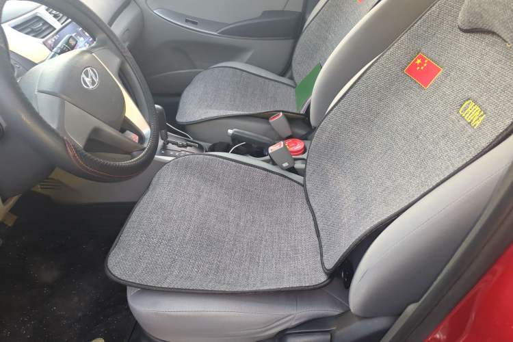Used Hyundai Verna (older generation) 2014 1.4L Automatic Leading-Edge GLX Left Front Seat