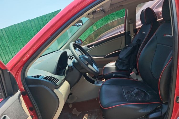 Used Hyundai Verna (older generation) 2014 1.4L Automatic Leading-Edge GLX Left Front Seat