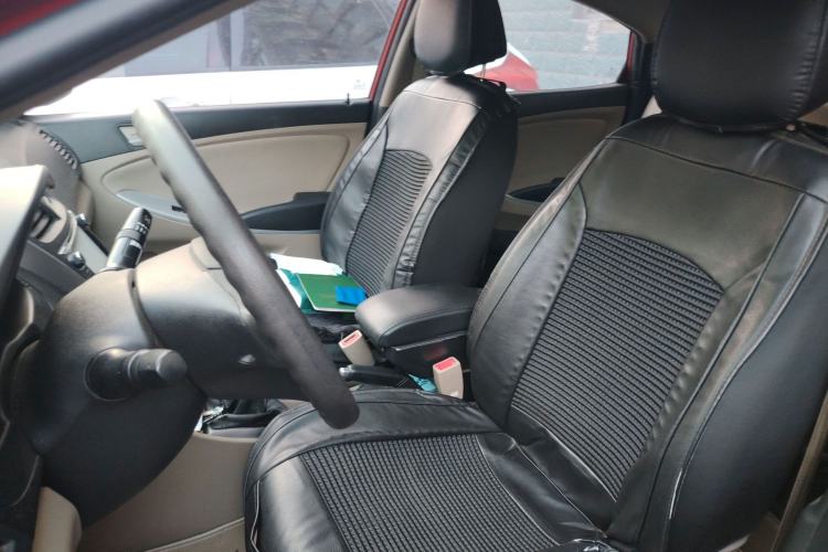 Used Hyundai Verna (older generation) 2014 1.4L Manual Smart GLS Trim Left Front Seat