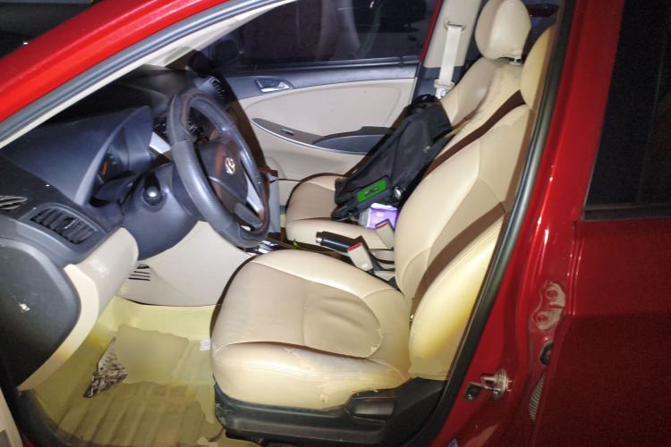 Used Hyundai Verna (older generation) 2014 1.4L Automatic Smart GLS Left Front Seat