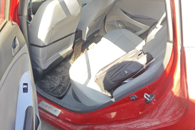 Used Hyundai Verna (older generation) 2014 1.4L Automatic Smart GLS Left Rear Seat