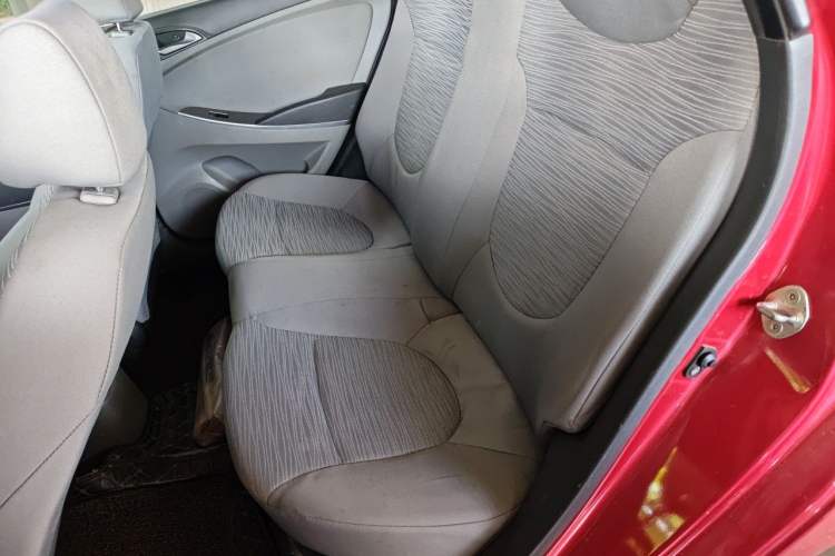 Used Hyundai Verna (older generation) 2014 1.4L Manual Smart GLS Trim Left Rear Seat