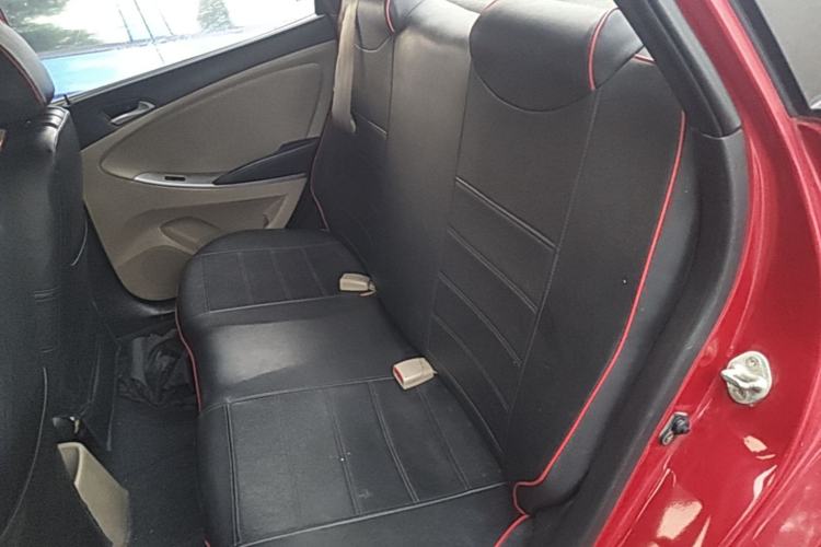 Used Hyundai Verna (older generation) 2014 1.4L Automatic Smart GLS Left Rear Seat