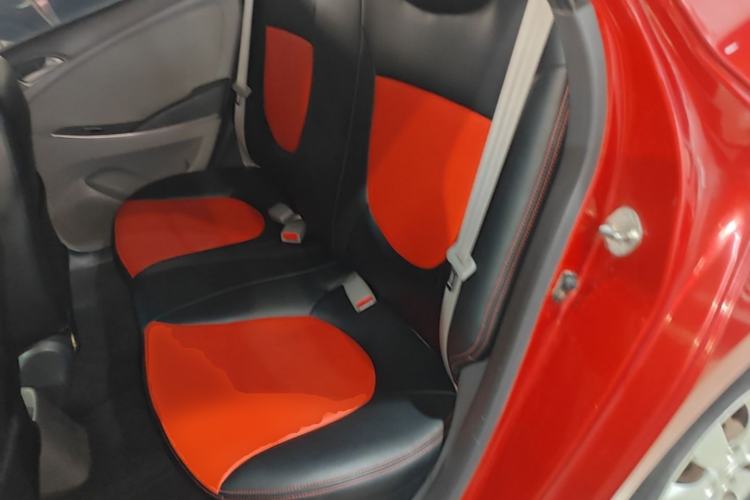 Used Hyundai Verna (older generation) 2014 1.4L Manual Smart GLS Trim Left Rear Seat