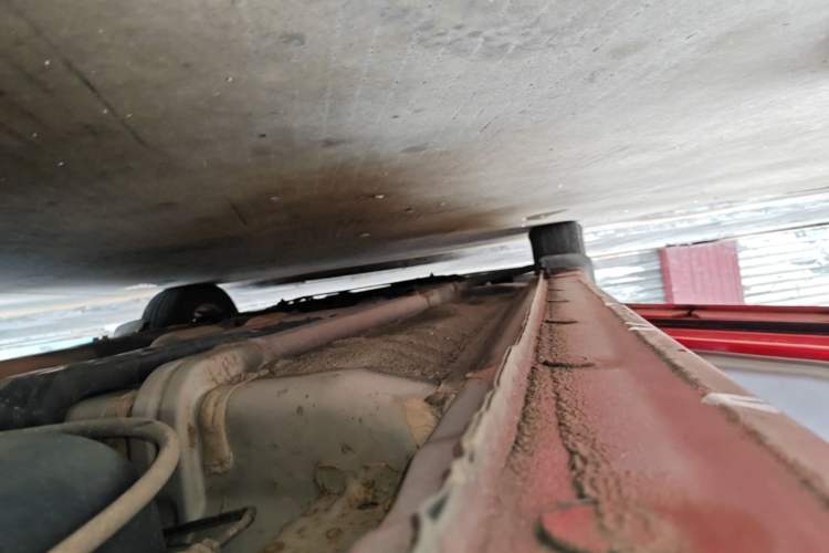 Used Hyundai Verna (older generation) 2014 1.4L Automatic Smart GLS Left Side Sill