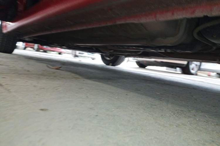Used Hyundai Verna (older generation) 2014 1.4L Automatic Smart GLS Left Side Sill
