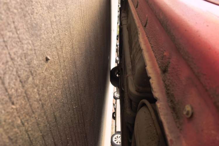 Used Hyundai Verna (older generation) 2014 1.4L Automatic Smart GLS Left Side Sill