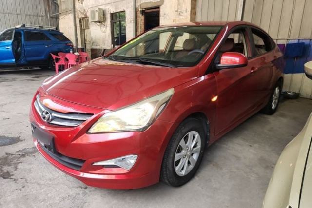 Used Hyundai Verna (older generation) 2014 1.4L Manual Smart GLS Trim