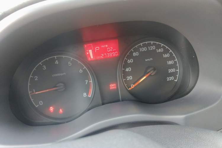Used Hyundai Verna (older generation) 2014 1.4L Automatic Smart GLS Odometer Close Up