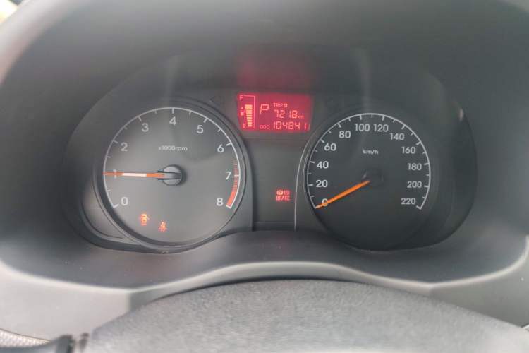 Used Hyundai Verna (older generation) 2014 1.4L Automatic Smart GLS Odometer Close Up