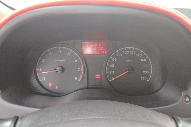Used Hyundai Verna (older generation) 2014 1.4L Automatic Smart GLS Odometer Close Up