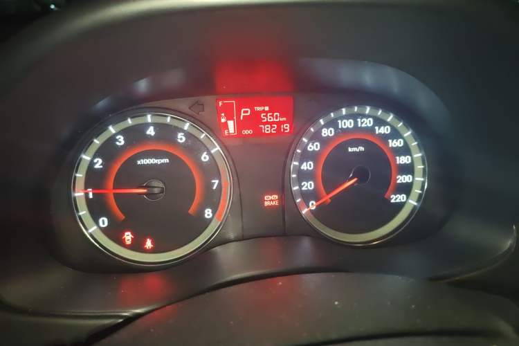 Used Hyundai Verna (older generation) 2014 1.4L Automatic Leading-Edge GLX Odometer Close Up
