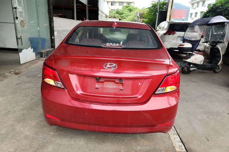 Used Hyundai Verna (older generation) 2014 1.4L Manual Smart GLS Trim Rear