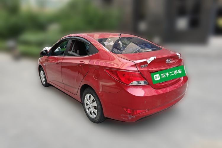 Used Hyundai Verna (older generation) 2014 1.4L Manual Smart GLS Trim Rear Left 45 Deg