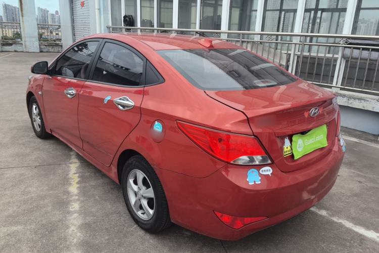 Used Hyundai Verna (older generation) 2014 1.4L Automatic Smart GLS Rear Left 45 Deg