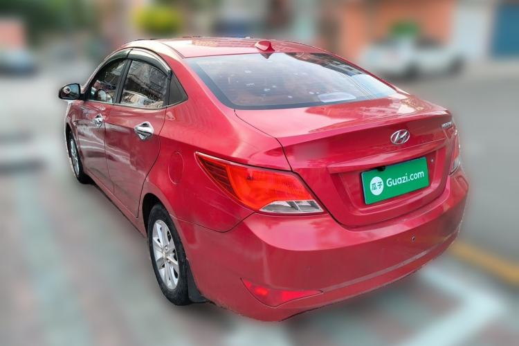 Used Hyundai Verna (older generation) 2014 1.4L Manual Smart GLS Trim Rear Left 45 Deg