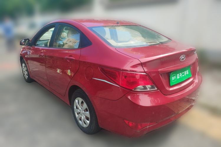 Used Hyundai Verna (older generation) 2014 1.4L Manual Smart GLS Trim Rear Left 45 Deg