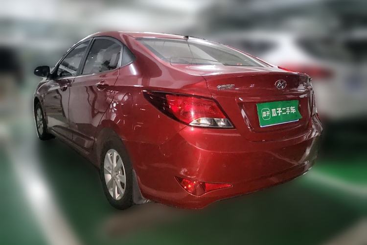 Used Hyundai Verna (older generation) 2014 1.4L Manual Smart GLS Trim Rear Left 45 Deg