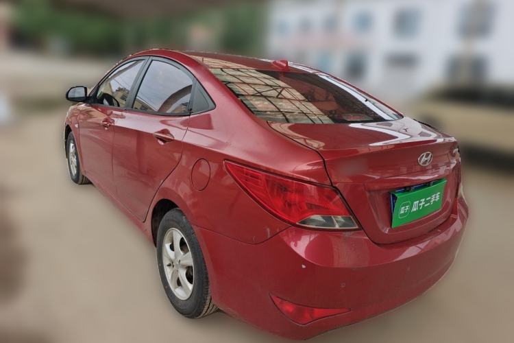Used Hyundai Verna (older generation) 2014 1.4L Manual Smart GLS Trim Rear Left 45 Deg