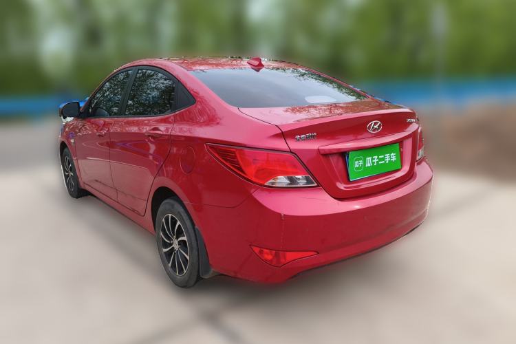 Used Hyundai Verna (older generation) 2014 1.4L Manual Smart GLS Trim Rear Left 45 Deg