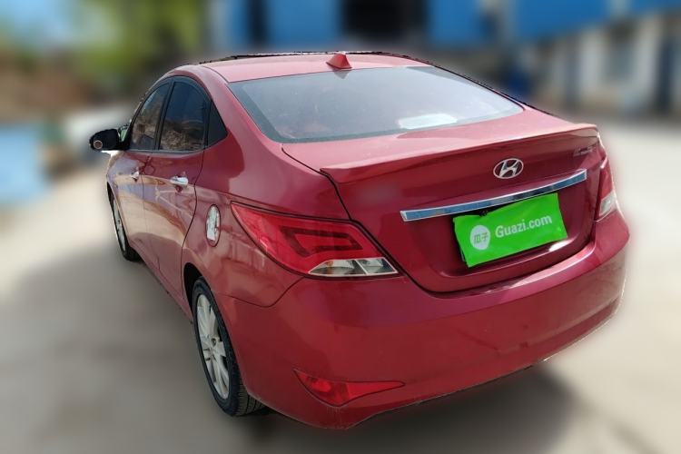 Used Hyundai Verna (older generation) 2014 1.4L Manual Top-Tier Model TOP Rear Left 45 Deg