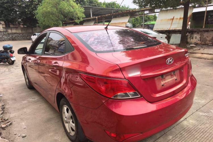 Used Hyundai Verna (older generation) 2014 1.4L Automatic Smart GLS Rear Left 45 Deg