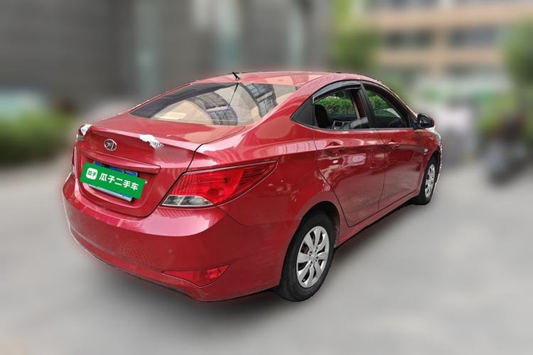 Used Hyundai Verna (older generation) 2014 1.4L Manual Smart GLS Trim Rear Right 45 Deg