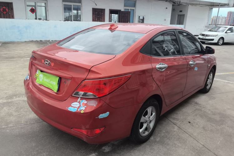 Used Hyundai Verna (older generation) 2014 1.4L Automatic Smart GLS Rear Right 45 Deg