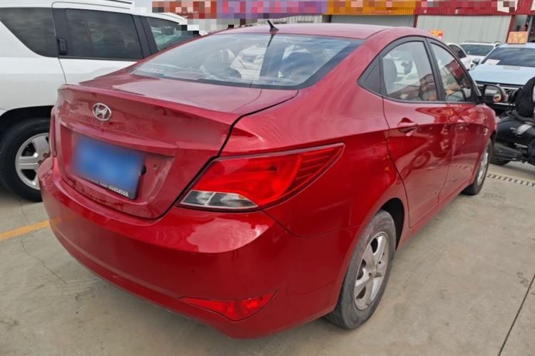 Used Hyundai Verna (older generation) 2014 1.4L Automatic Smart GLS Rear Right 45 Deg