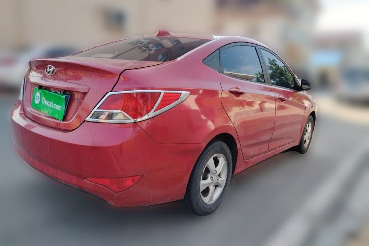 Used Hyundai Verna (older generation) 2014 1.4L Automatic Smart GLS Rear Right 45 Deg