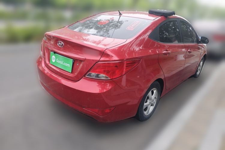 Used Hyundai Verna (older generation) 2014 1.4L Manual Smart GLS Trim Rear Right 45 Deg