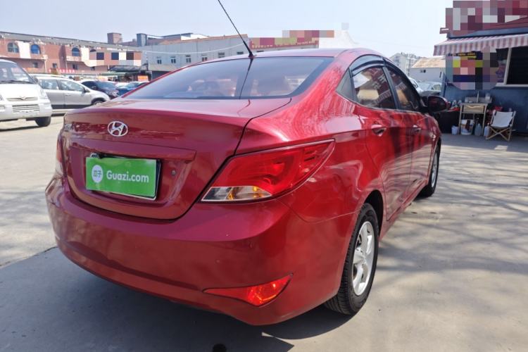 Used Hyundai Verna (older generation) 2014 1.4L Automatic Smart GLS Rear Right 45 Deg