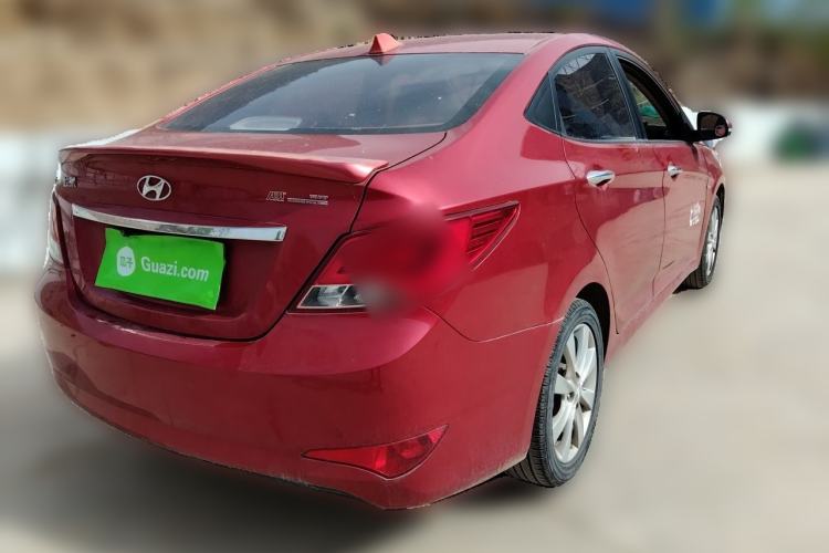 Used Hyundai Verna (older generation) 2014 1.4L Manual Top-Tier Model TOP Rear Right 45 Deg