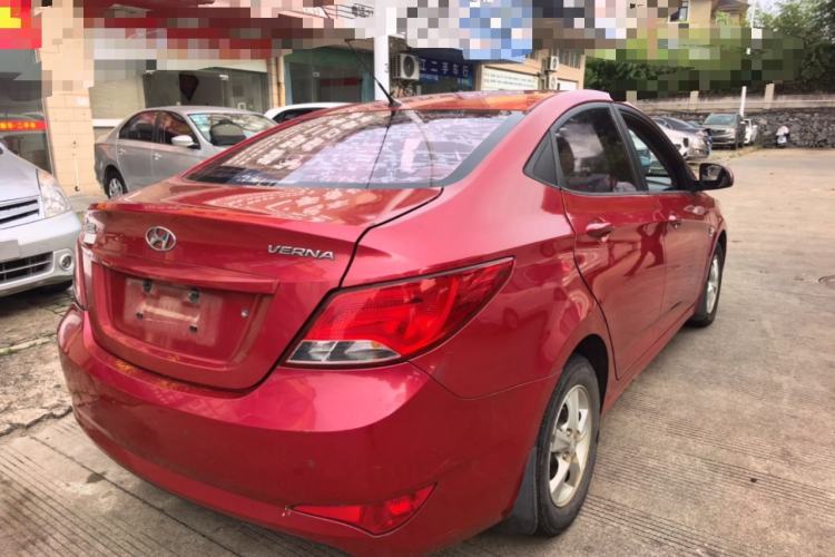 Used Hyundai Verna (older generation) 2014 1.4L Automatic Smart GLS Rear Right 45 Deg