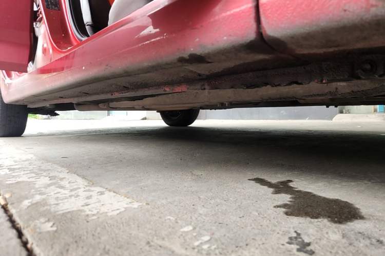 Used Hyundai Verna (older generation) 2014 1.4L Manual Smart GLS Trim Right Side Sill