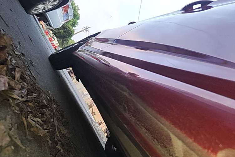 Used Hyundai Verna (older generation) 2014 1.4L Automatic Smart GLS Right Side Sill