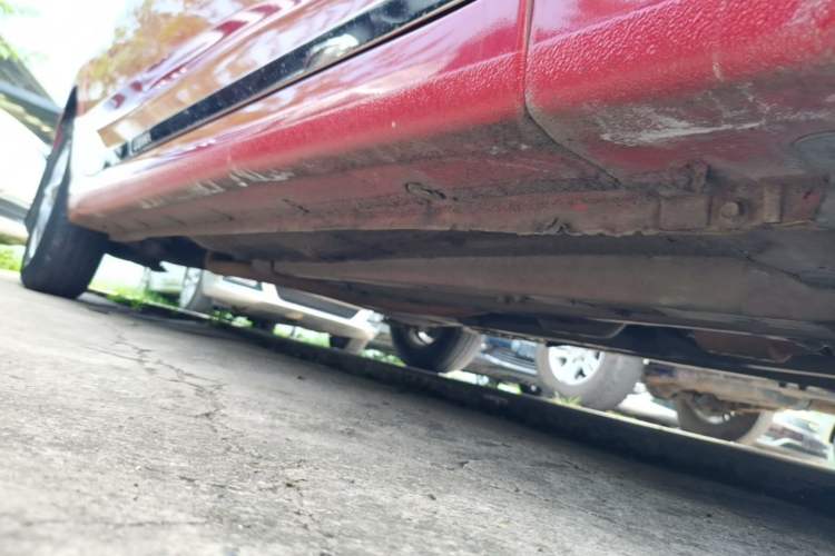 Used Hyundai Verna (older generation) 2014 1.4L Automatic Leading-Edge GLX Right Side Sill